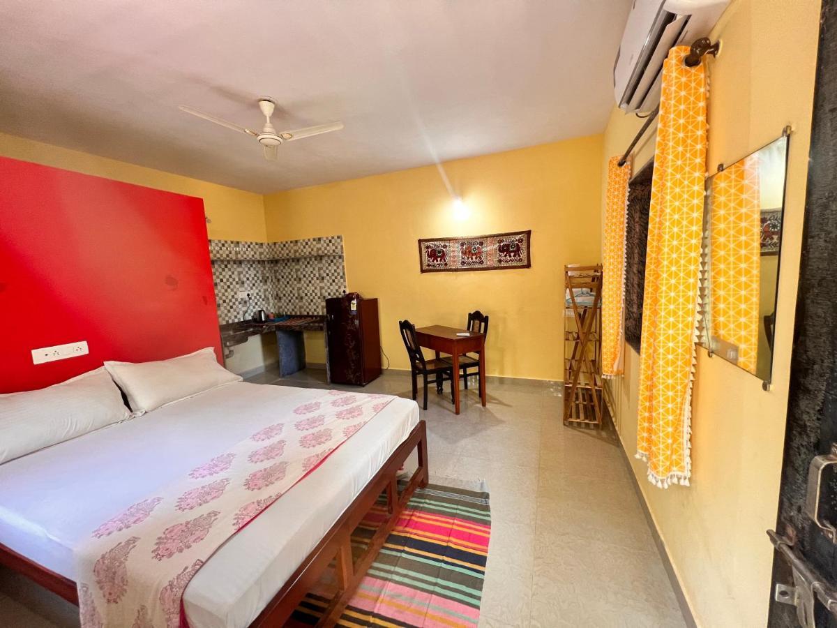 Kyel Villa Guest House Арамболь Экстерьер фото