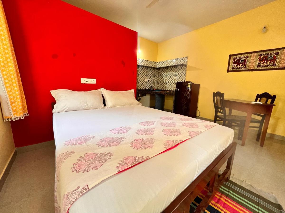 Kyel Villa Guest House Арамболь Экстерьер фото
